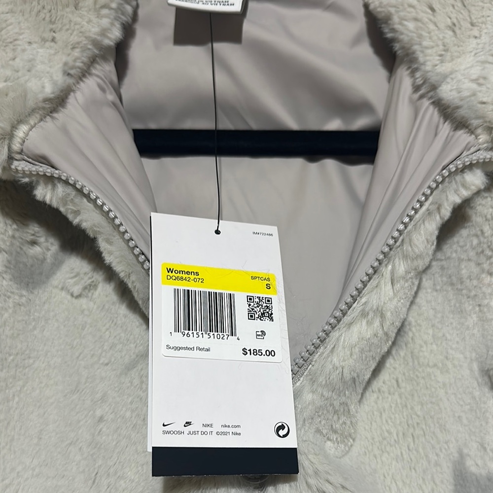 Nike Women's Gray Fleece Jacket - Picture 2 of 3